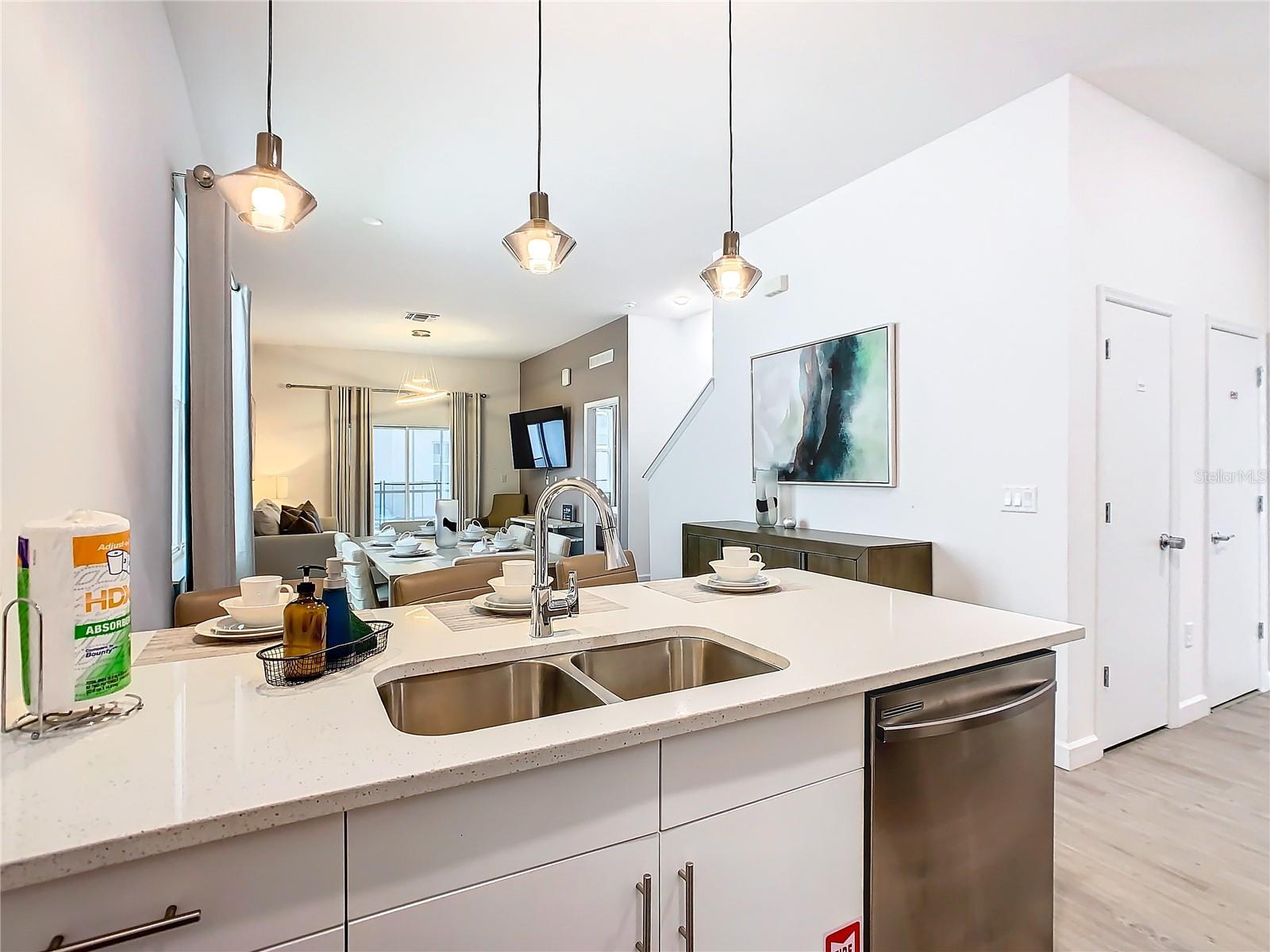 AZUR RESIDENCE - Residential