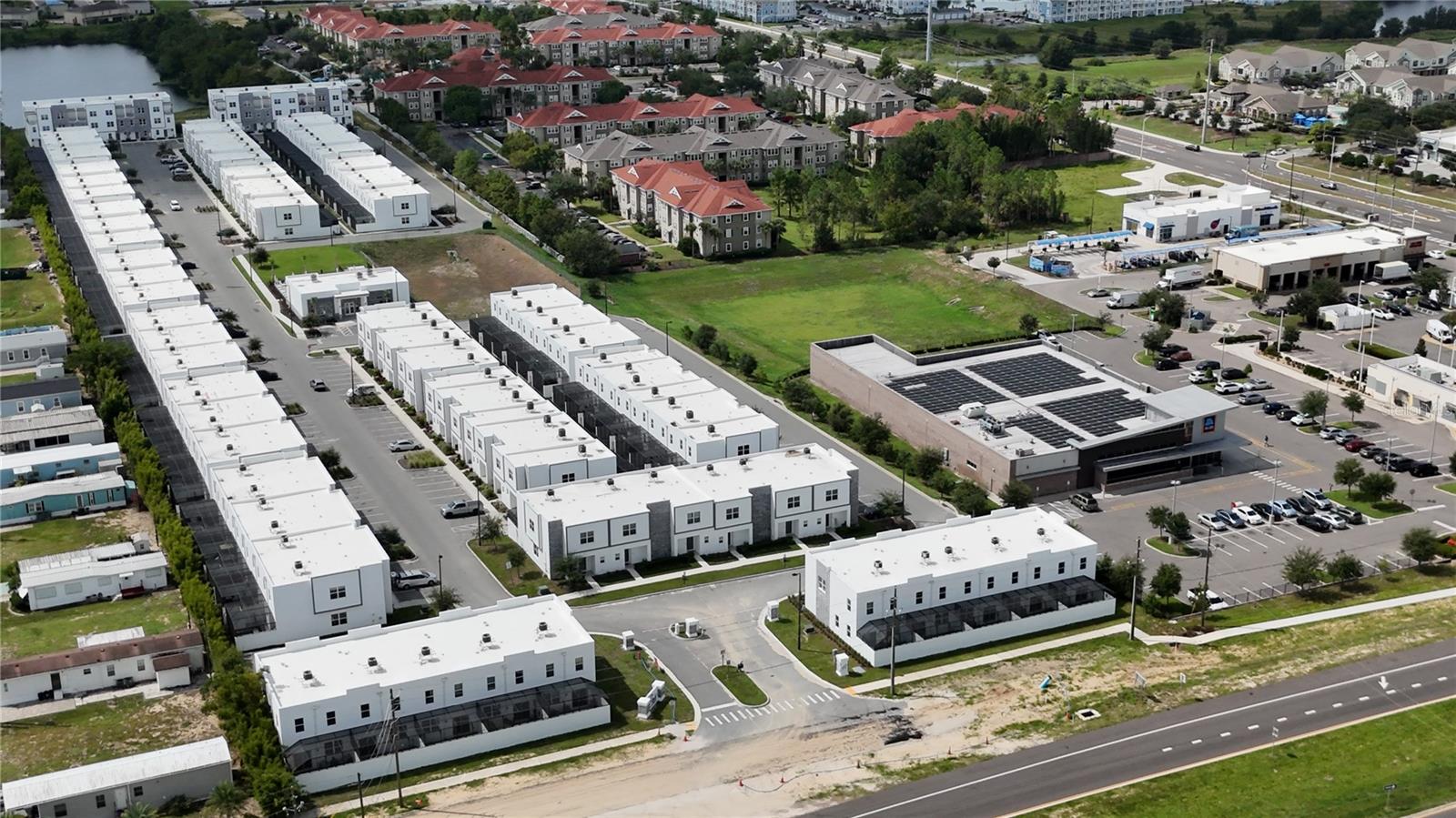 AZUR RESIDENCE - Residential