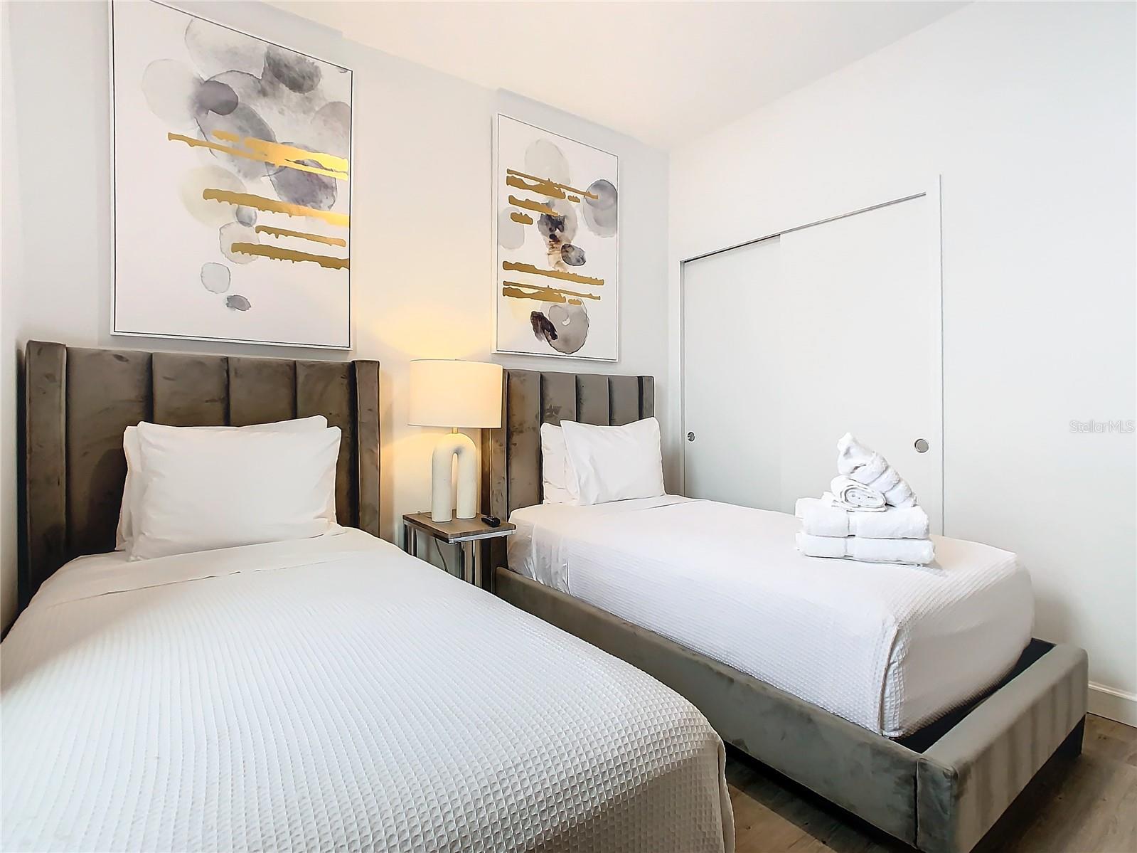 AZUR RESIDENCE - Residential