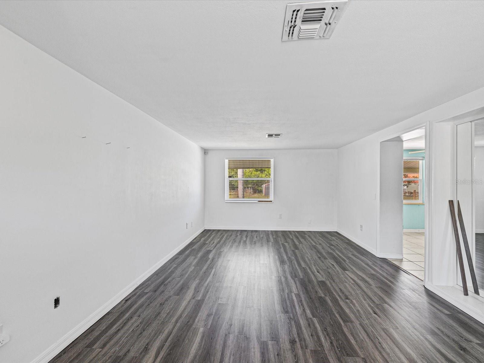 SUNSHINE RANCHES - Residential