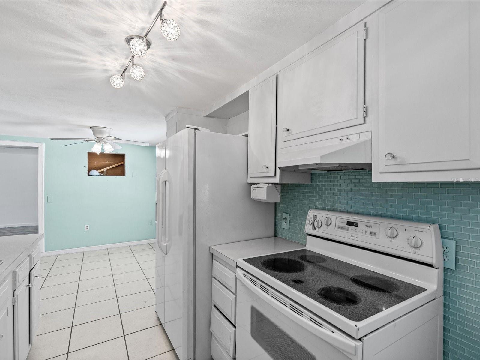 SUNSHINE RANCHES - Residential