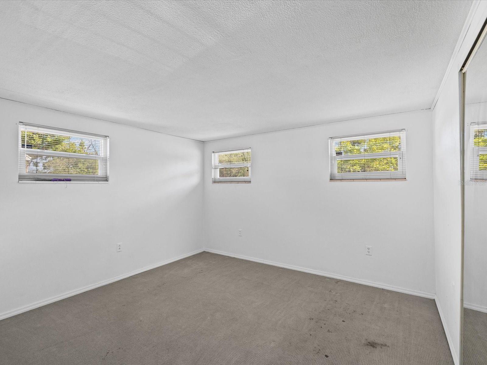 SUNSHINE RANCHES - Residential
