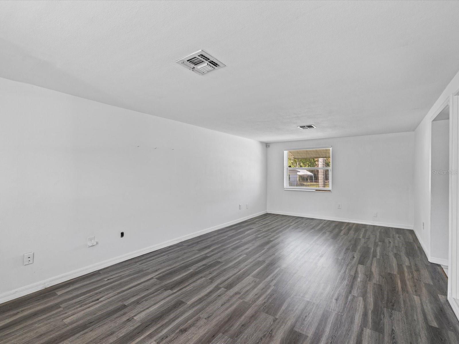 SUNSHINE RANCHES - Residential