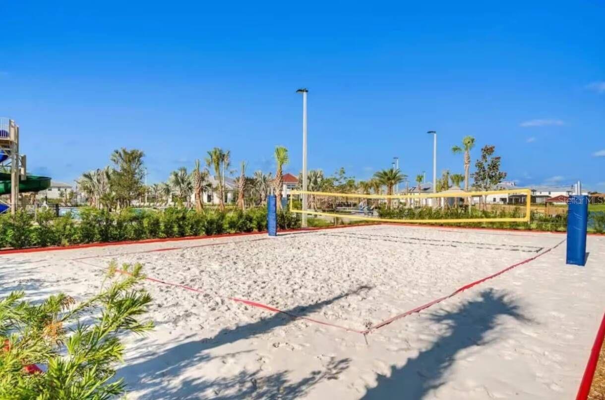 COVE/STOREY LK II - Residential