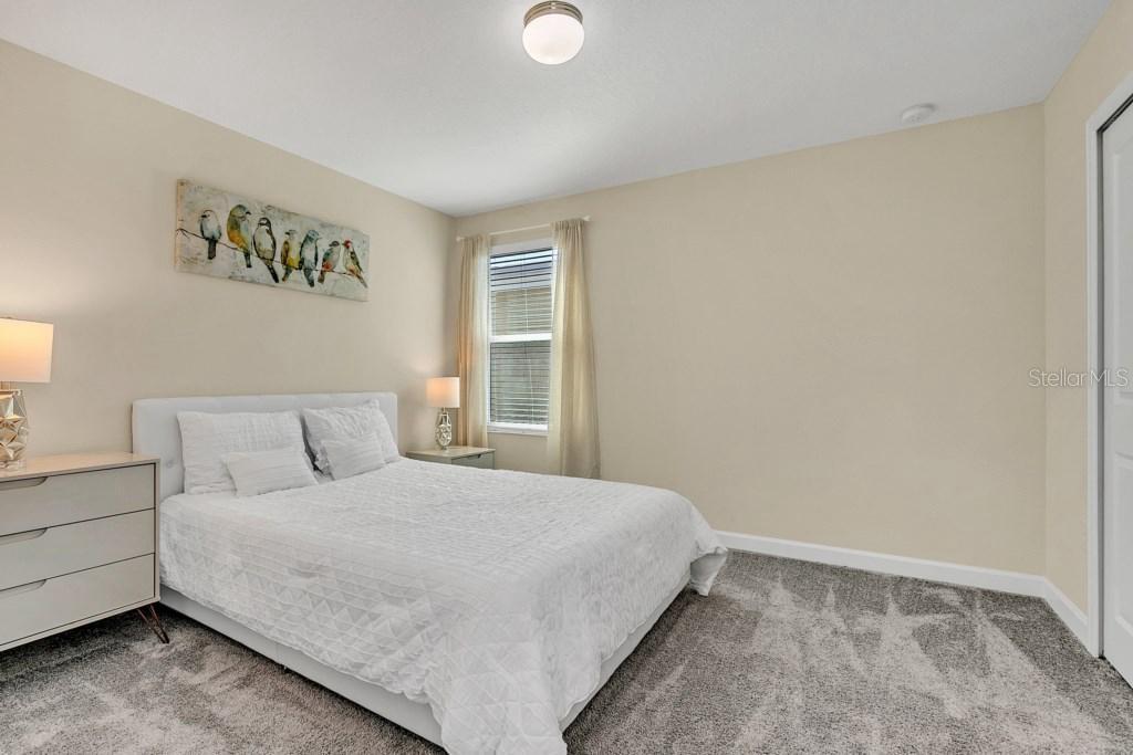 COVE/STOREY LK II - Residential