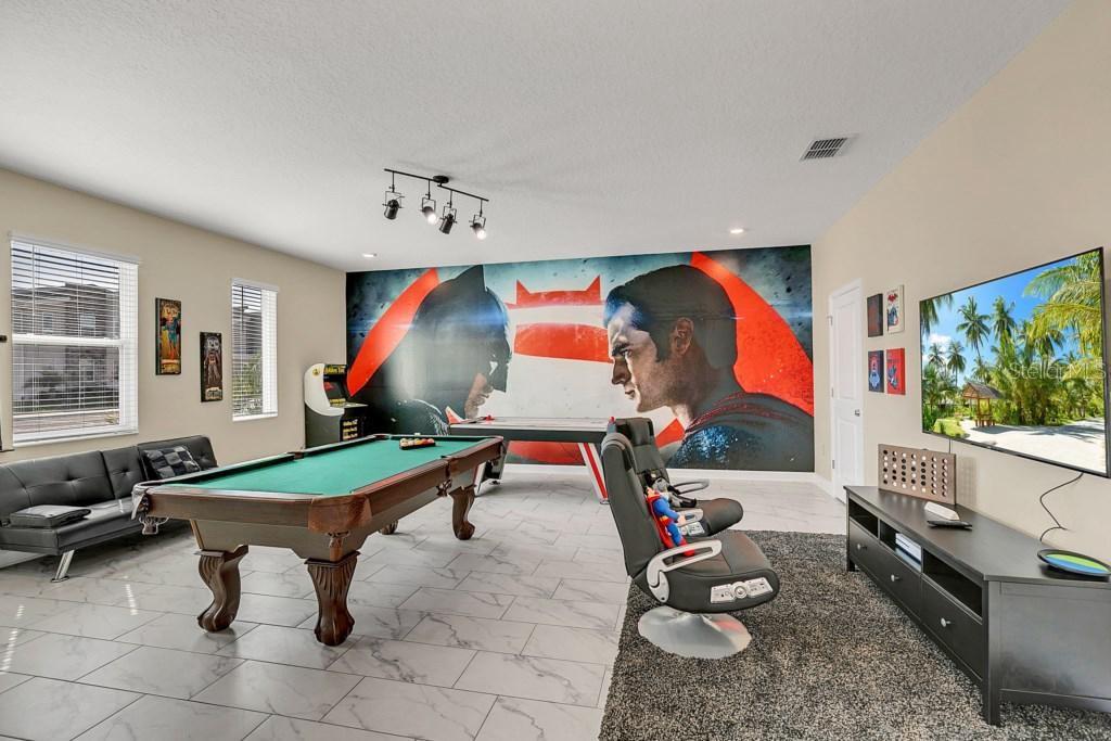 4541 TARGET BOULEVARD