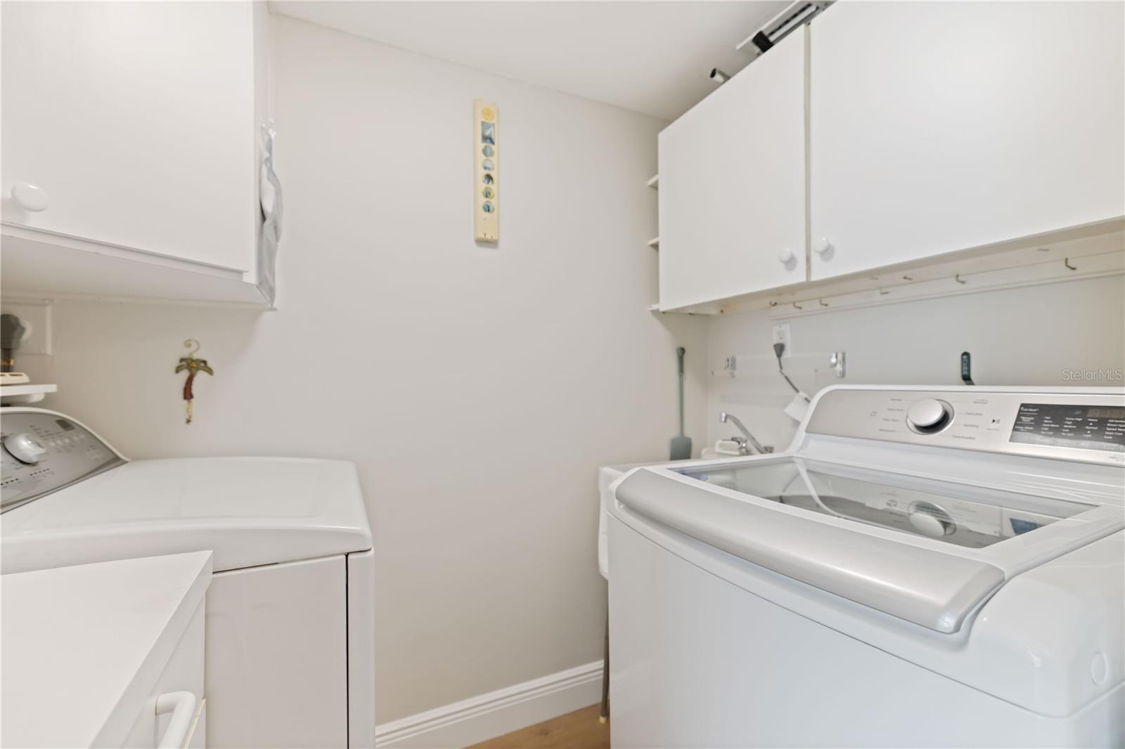 PALACIO DEL SOL - Residential Lease