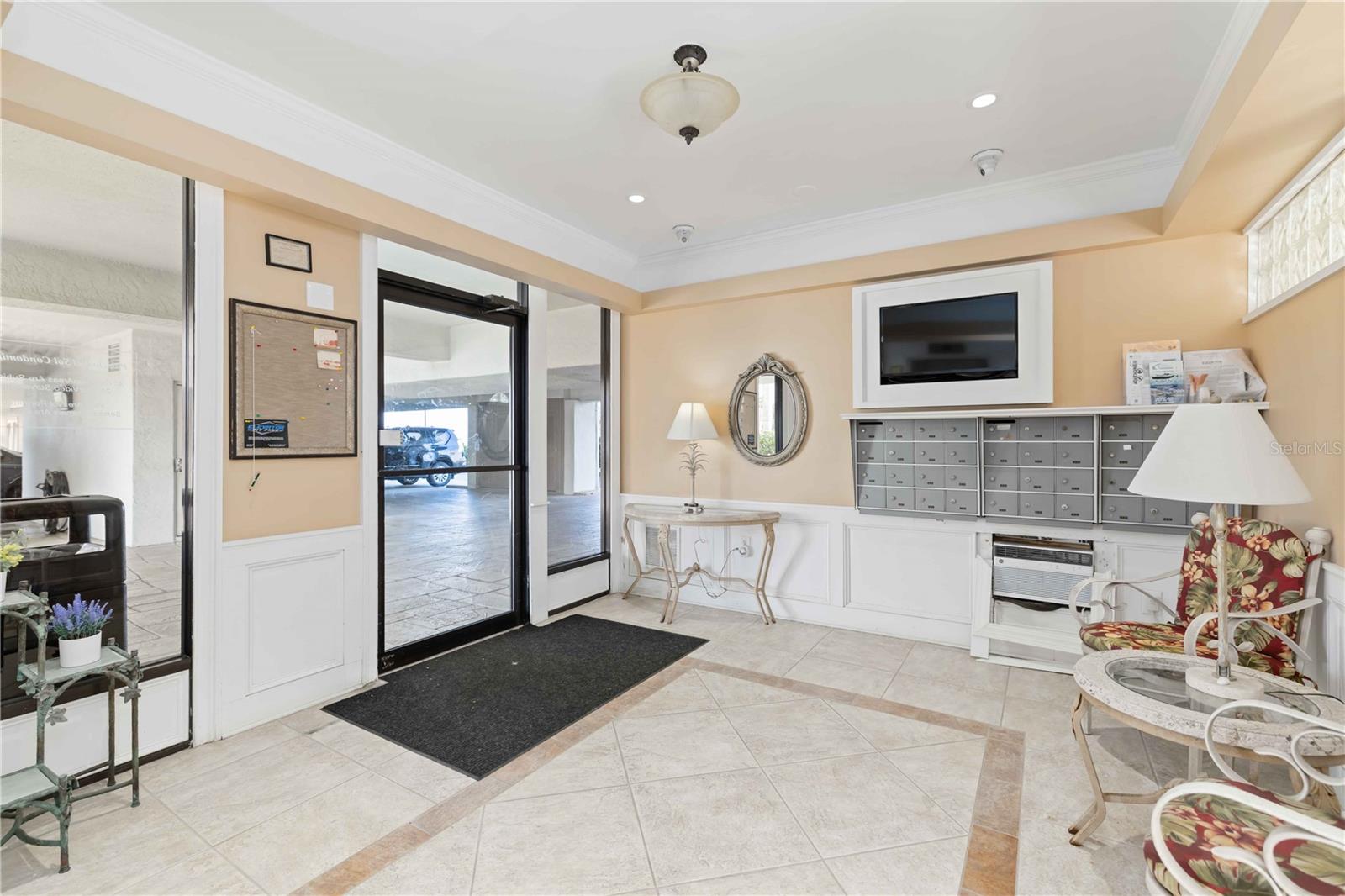 PALACIO DEL SOL - Residential Lease