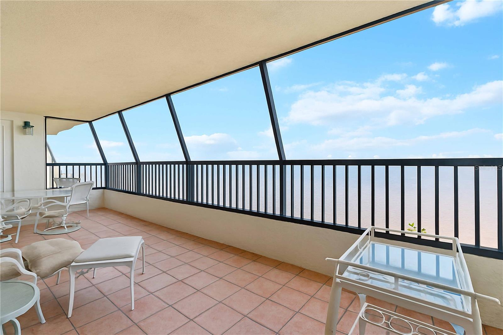 PALACIO DEL SOL - Residential Lease