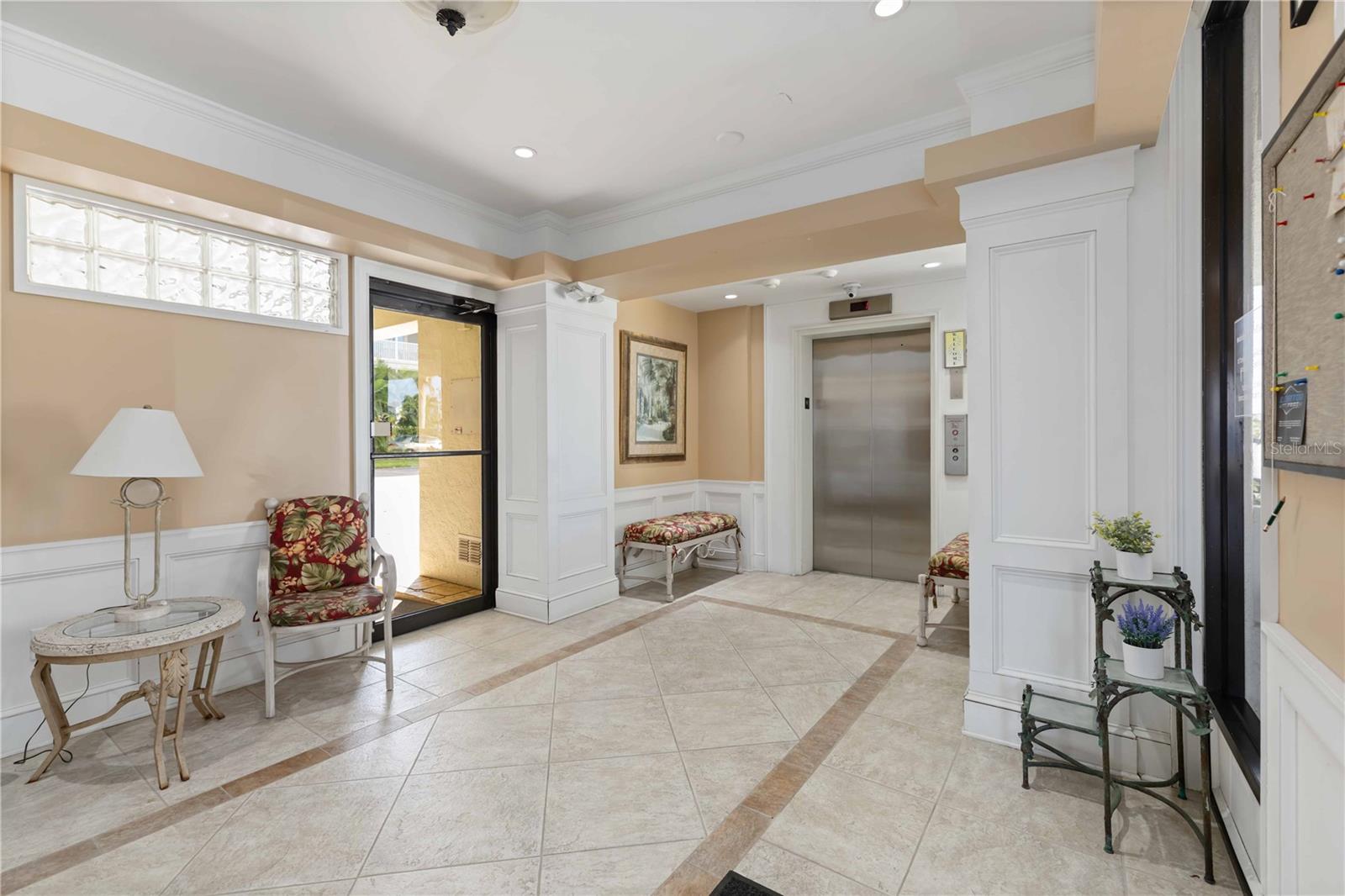 PALACIO DEL SOL - Residential Lease