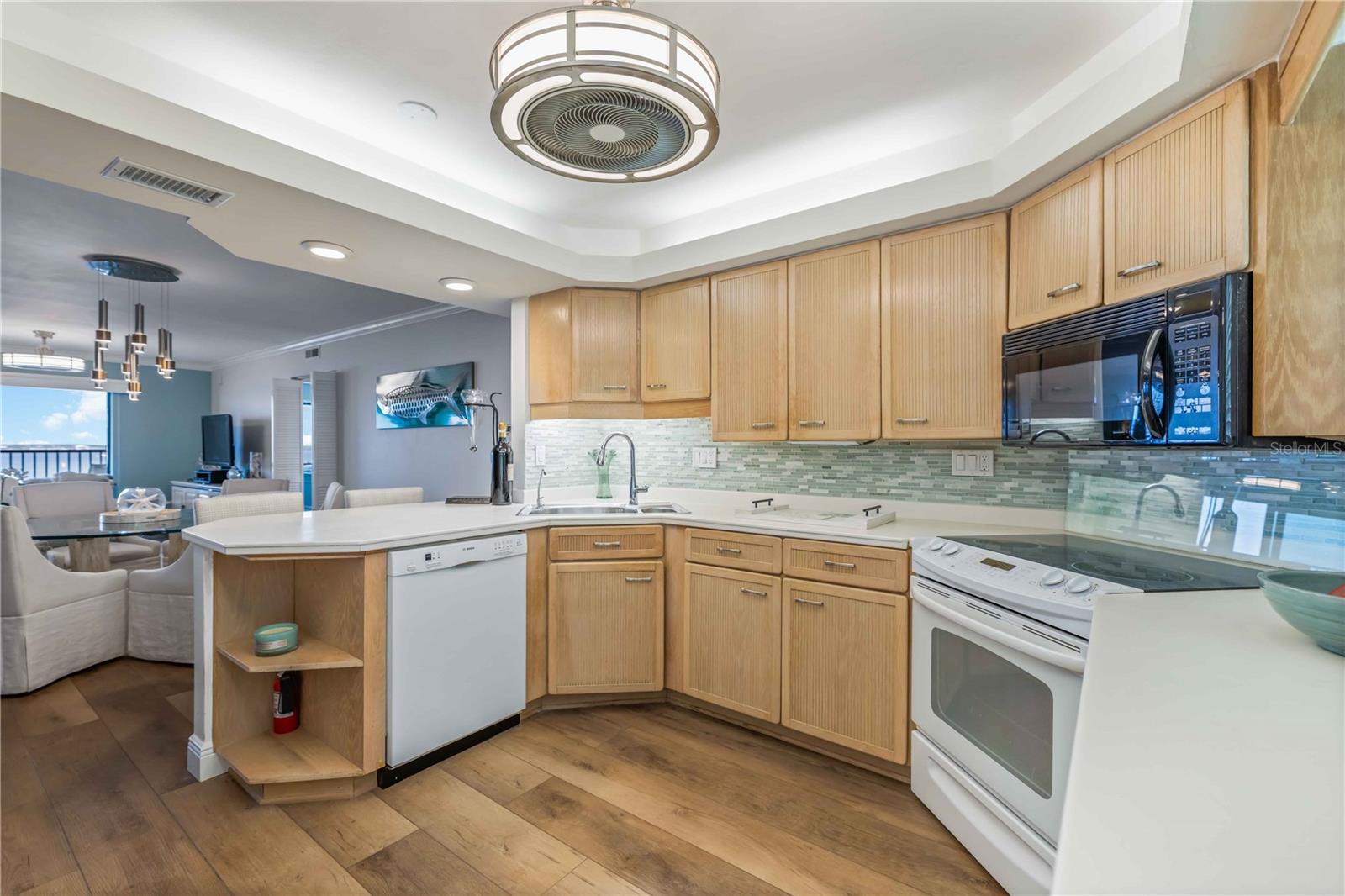 PALACIO DEL SOL - Residential Lease