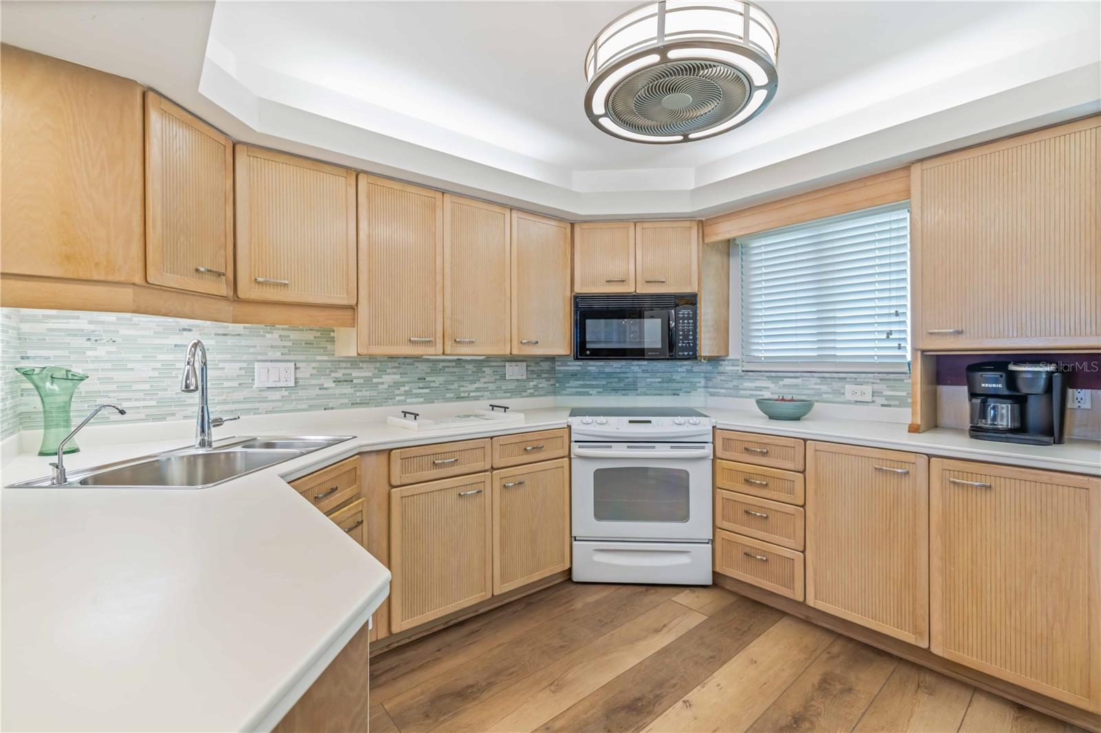 PALACIO DEL SOL - Residential Lease