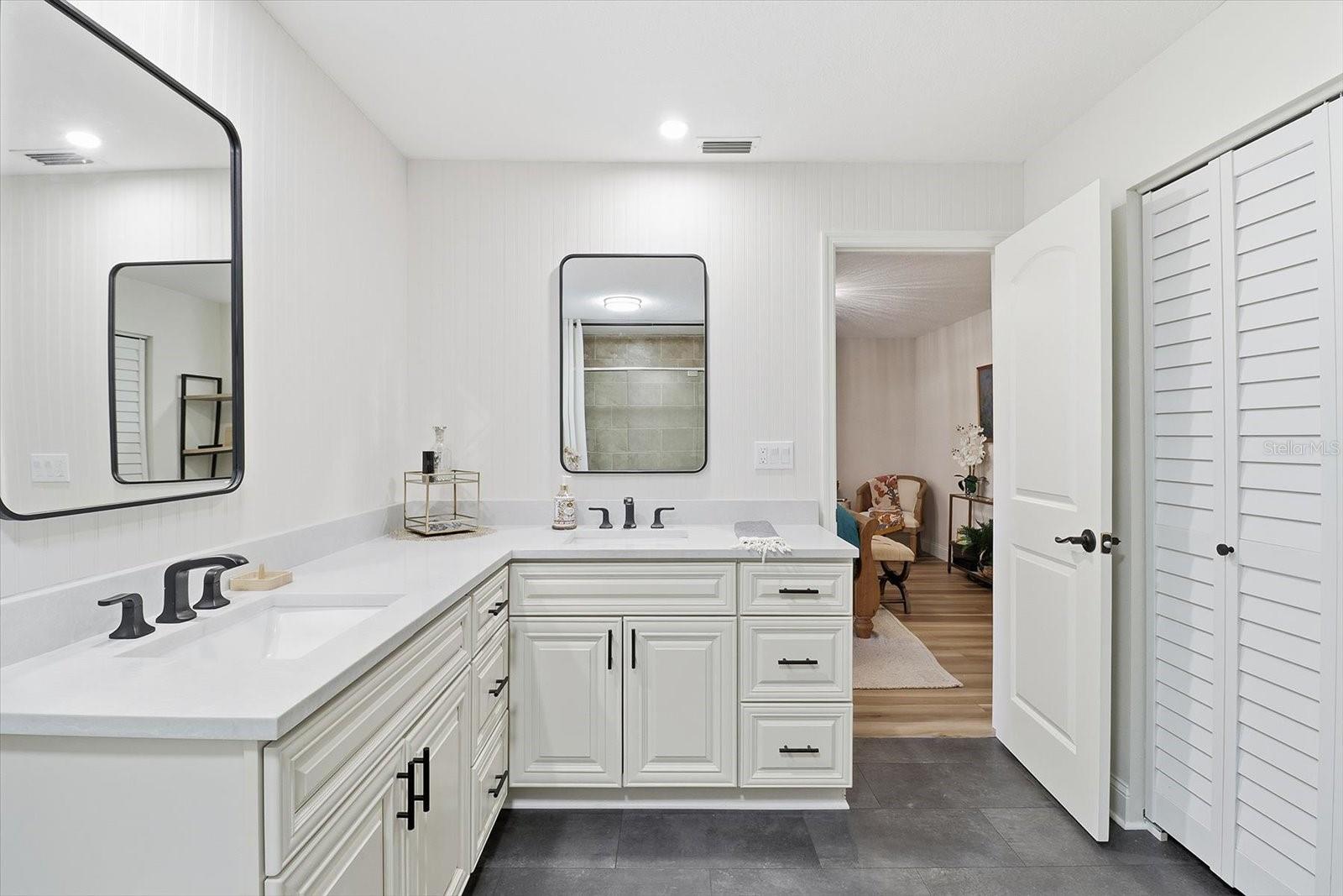 RIVERHAVEN VILLAGE - Residential