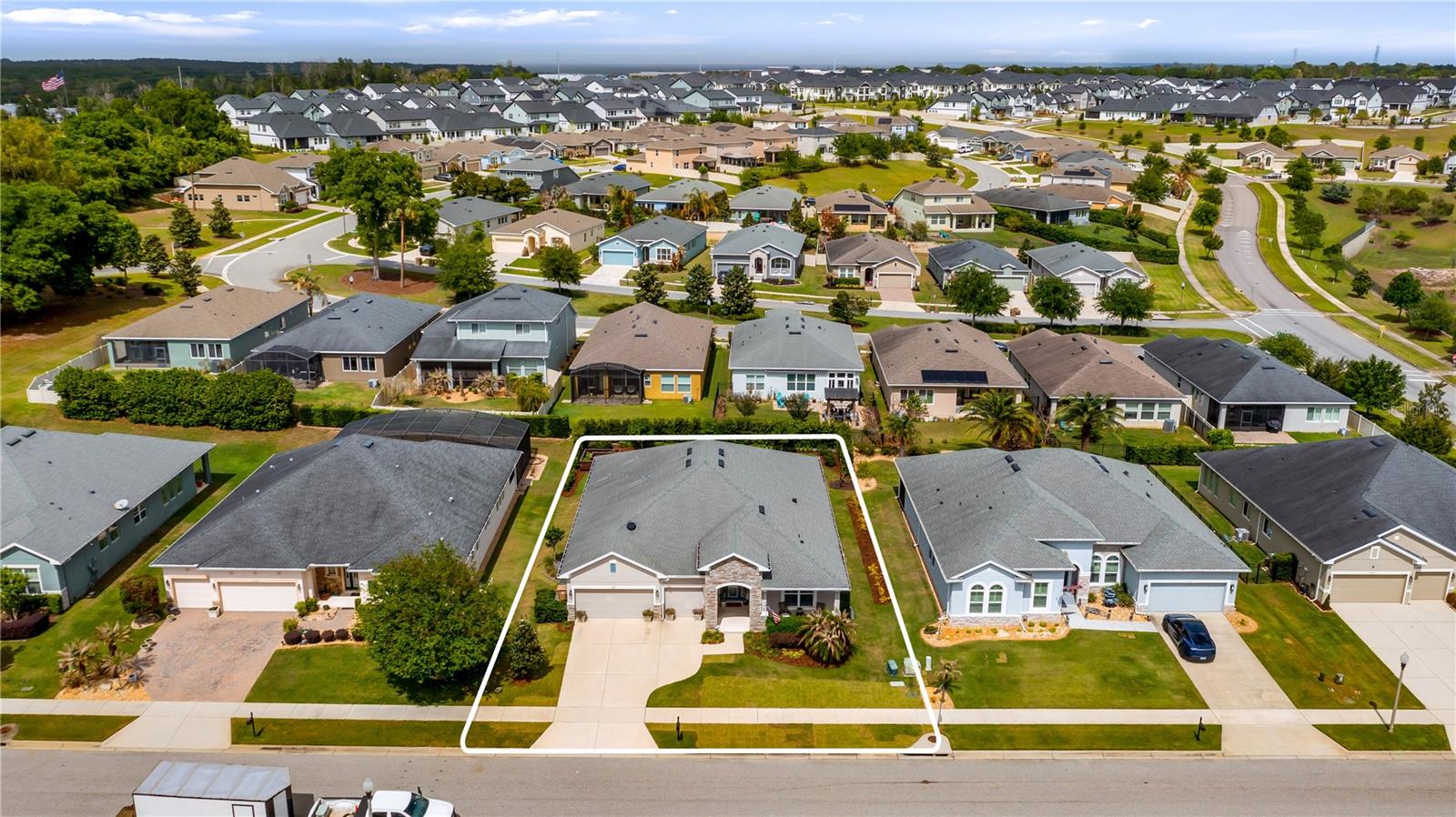 JOHNS LAKE LANDING - Residential