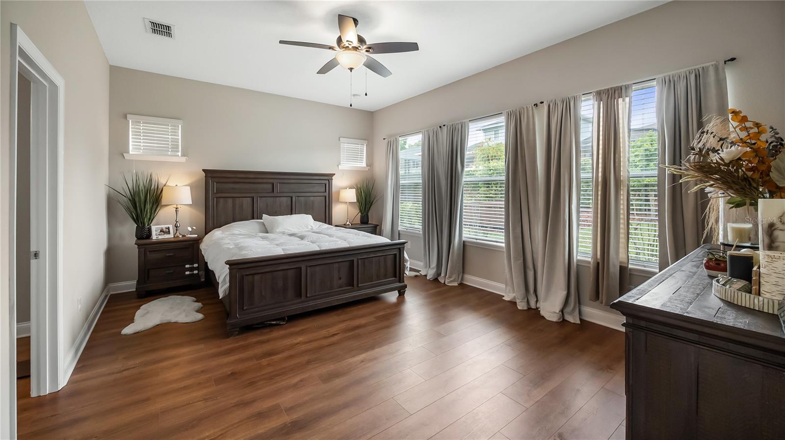 JOHNS LAKE LANDING - Residential