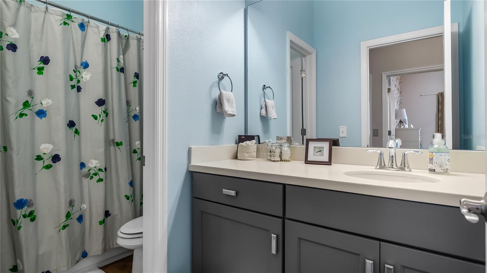 JOHNS LAKE LANDING - Residential