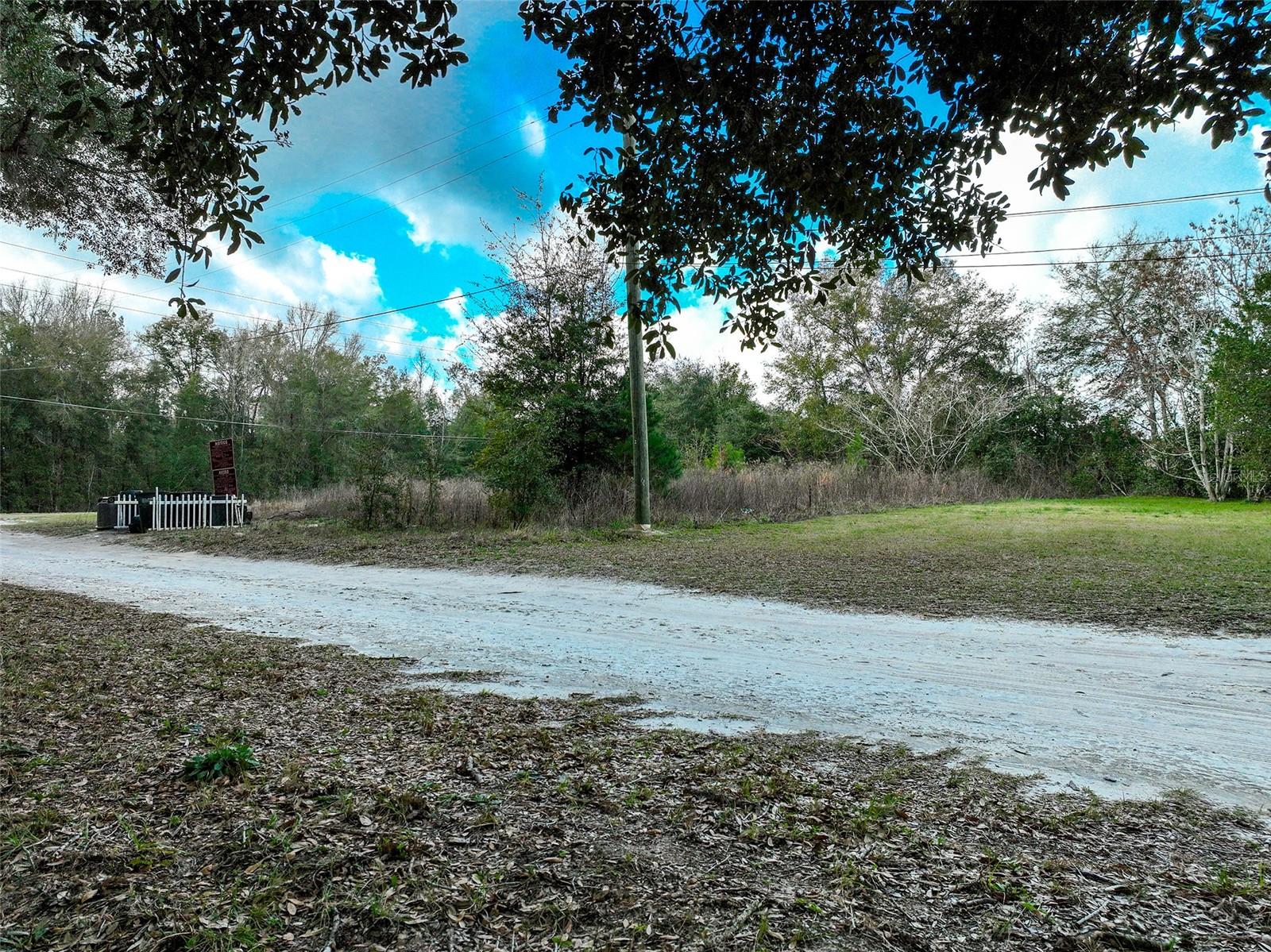 LAKE LONA PARK SUB - Land