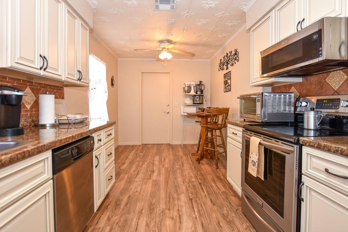 Florida Shores 01 - Residential