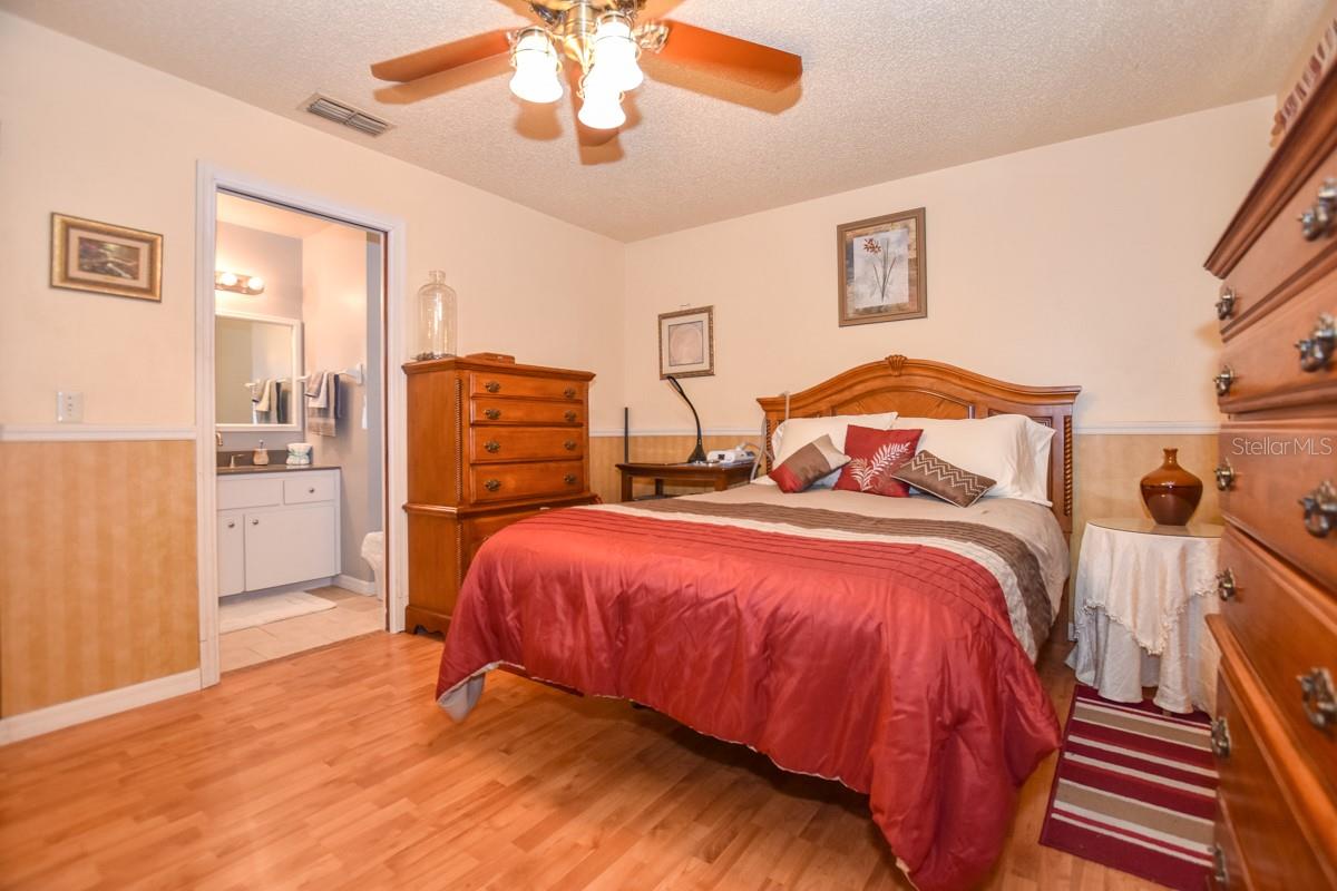 Florida Shores 01 - Residential