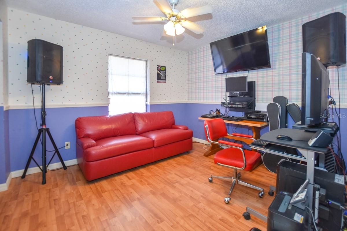 Florida Shores 01 - Residential