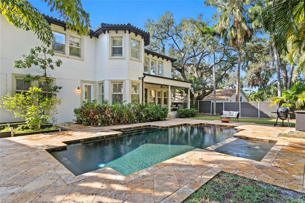 Photo of 4313 W Vasconia Street, Tampa, FL 33629 (MLS # TB8454631)