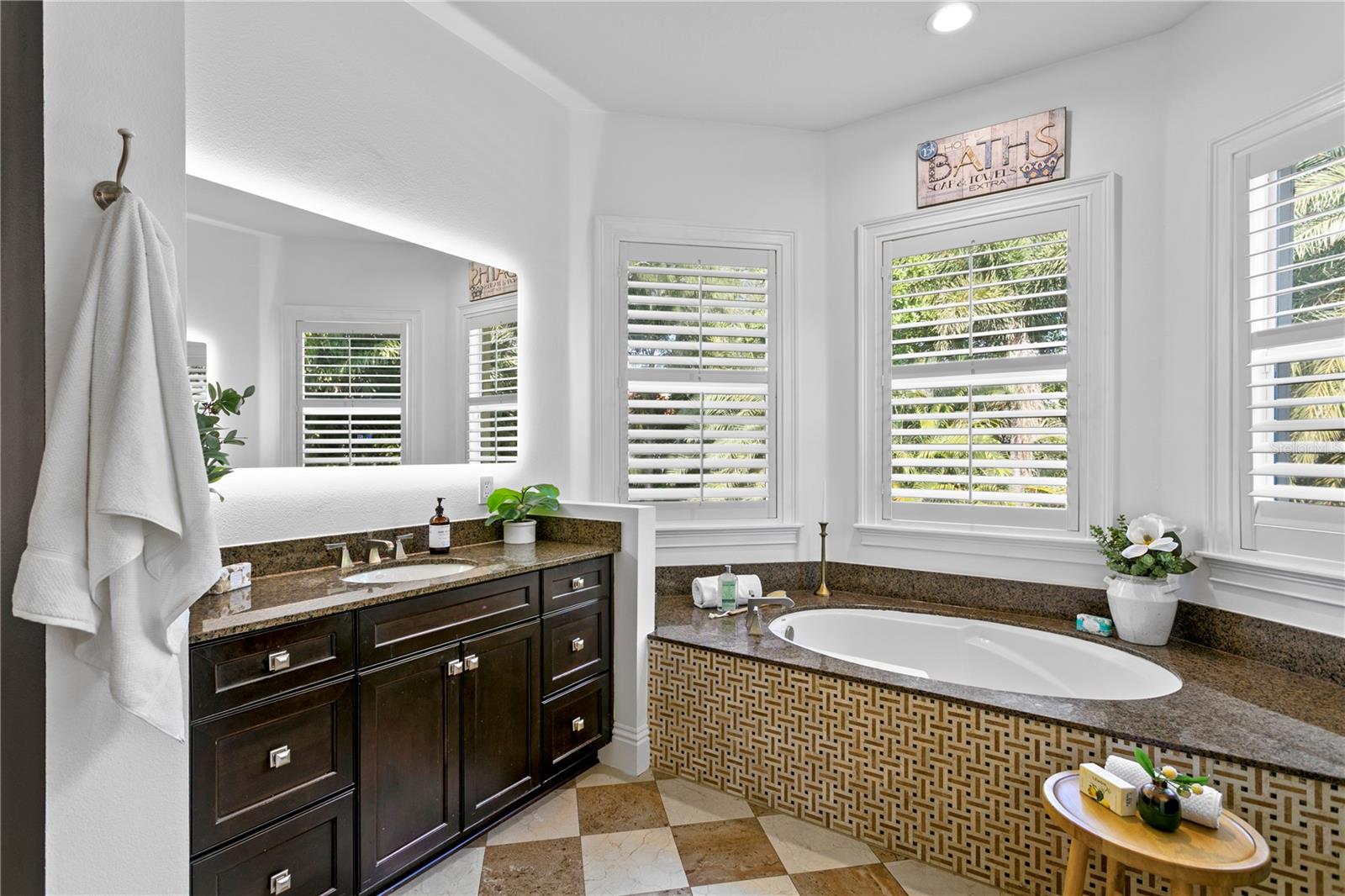 MARYLAND MANOR 2ND UNIT - Residential