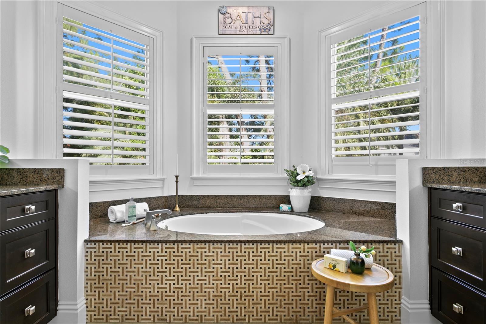 MARYLAND MANOR 2ND UNIT - Residential