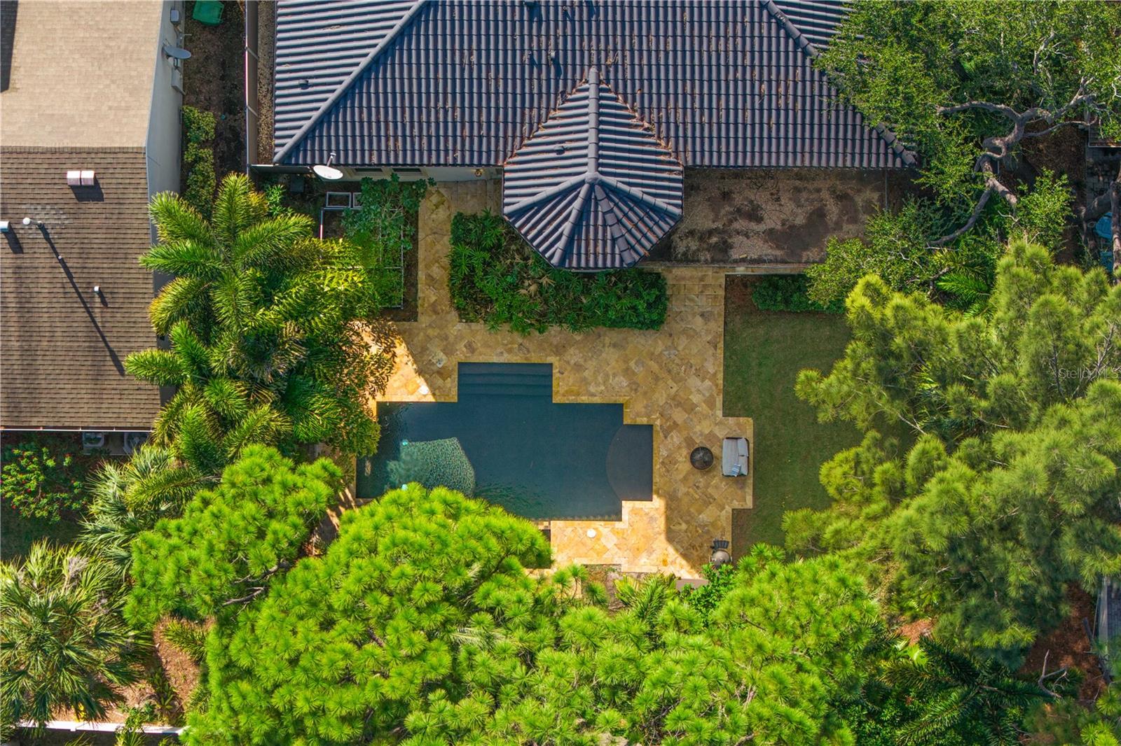 MARYLAND MANOR 2ND UNIT - Residential