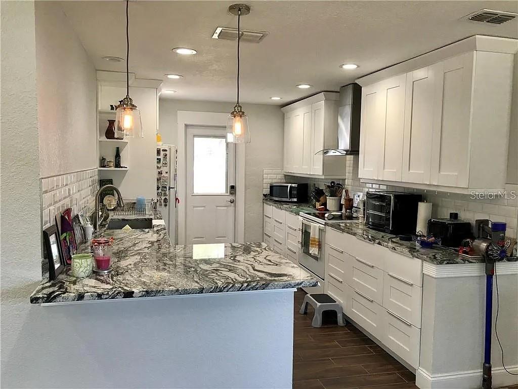 MAINE SUB - Residential Lease