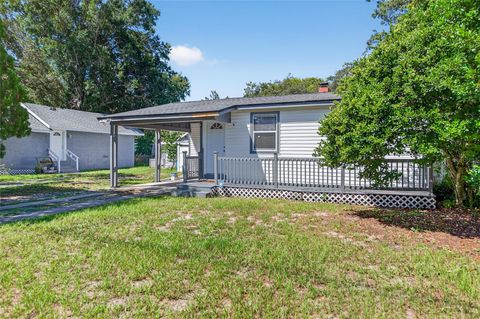 Photo of 1318 San Jose Boulevard, Daytona Beach, FL 32117 (MLS # NS1085672)