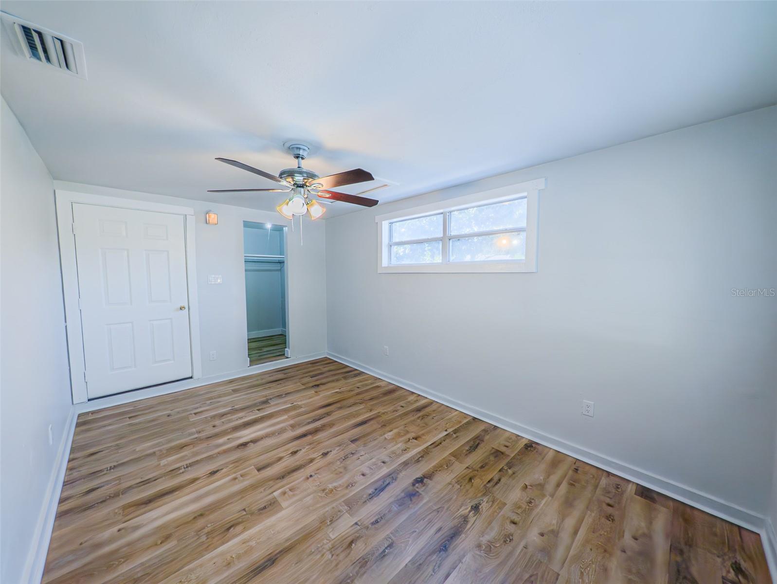 GOLDEN ISLE - Residential