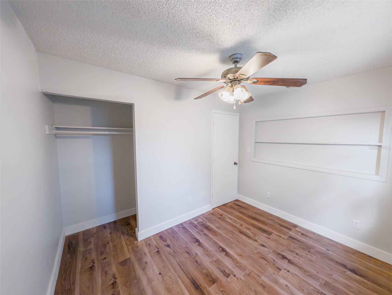 GOLDEN ISLE - Residential