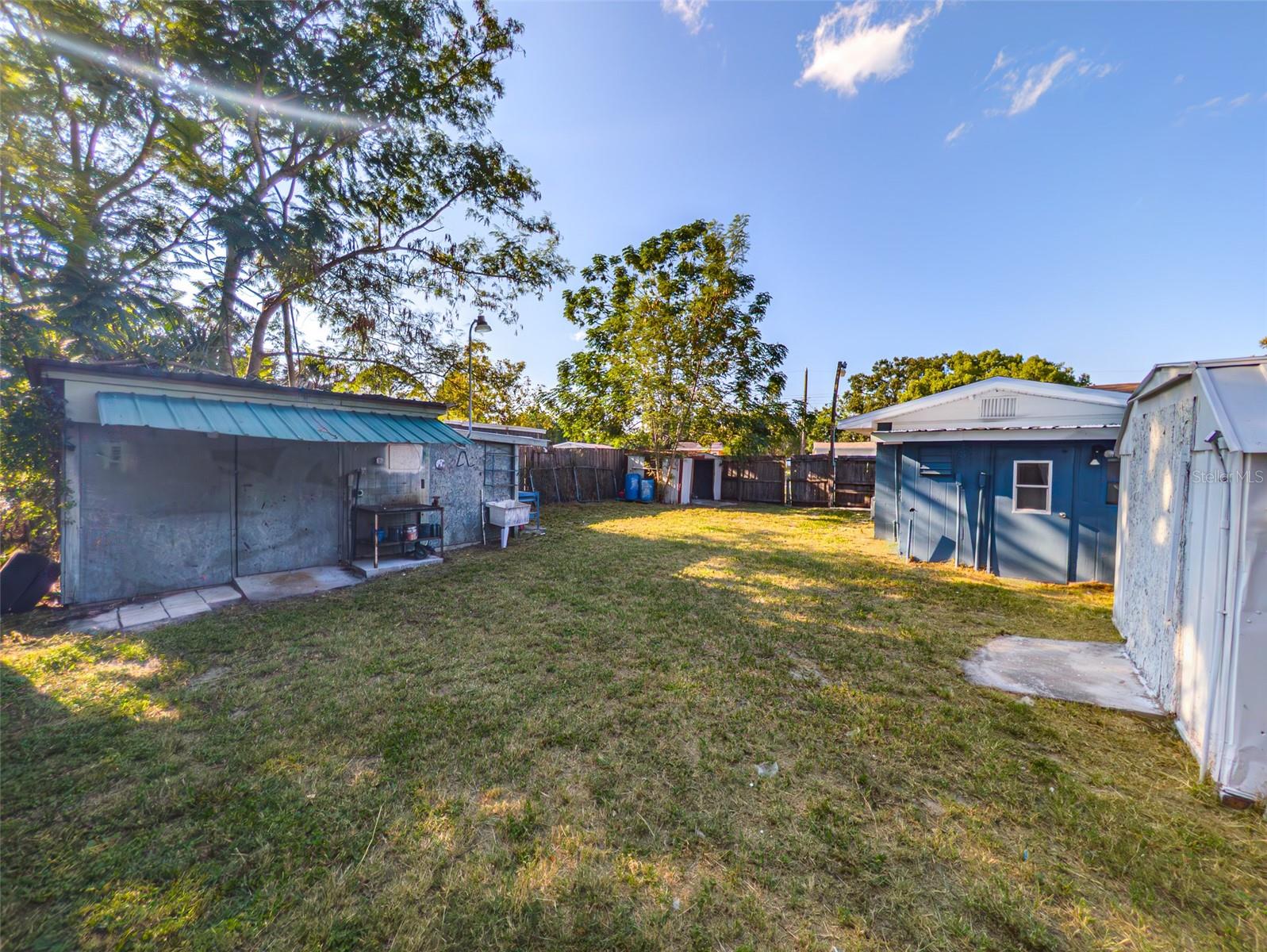 GOLDEN ISLE - Residential