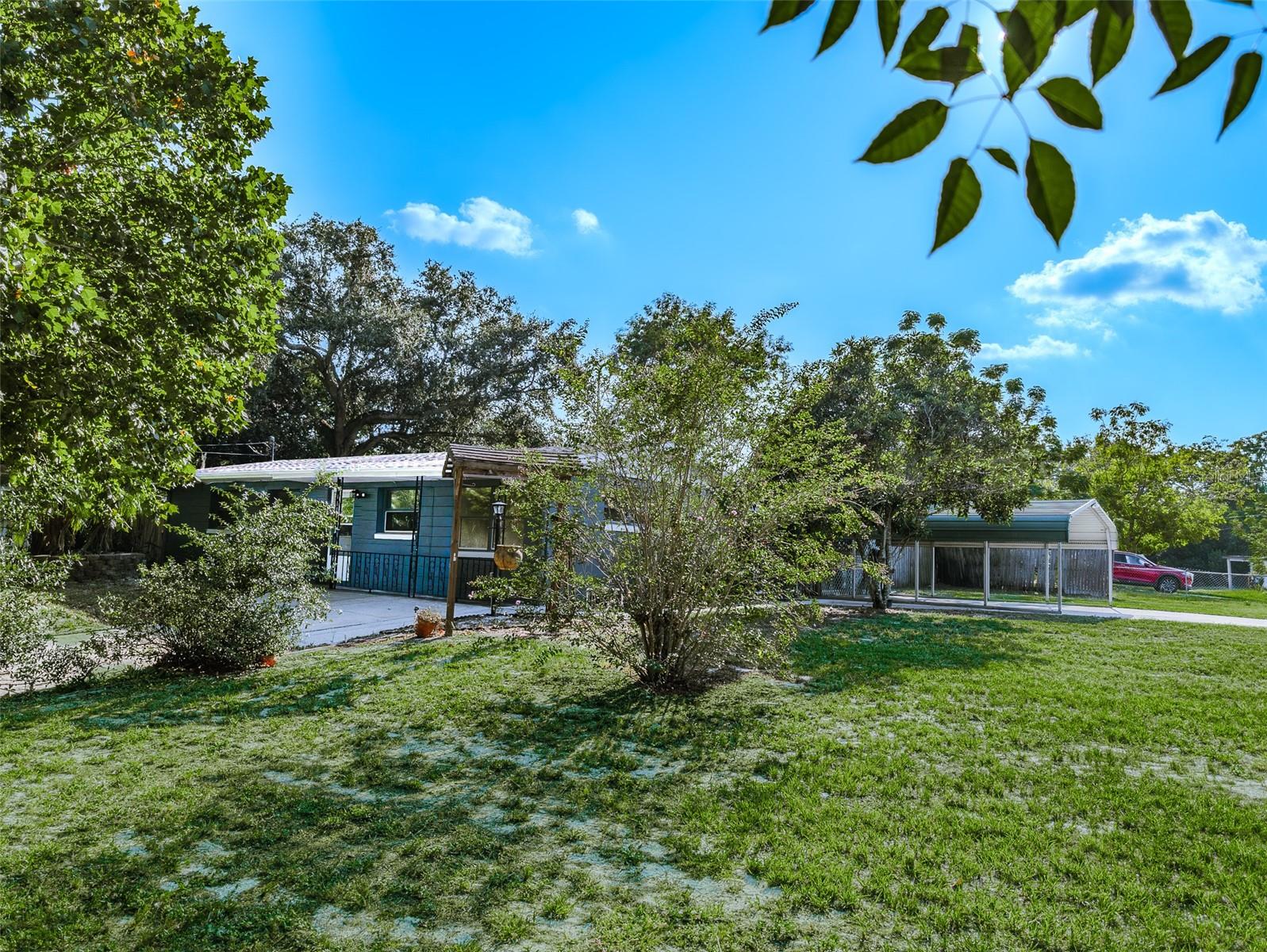 GOLDEN ISLE - Residential