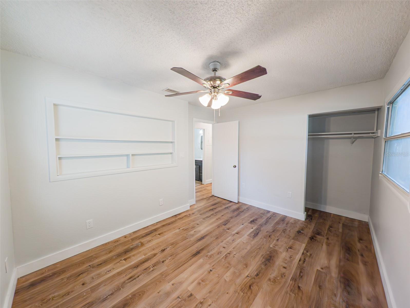 GOLDEN ISLE - Residential