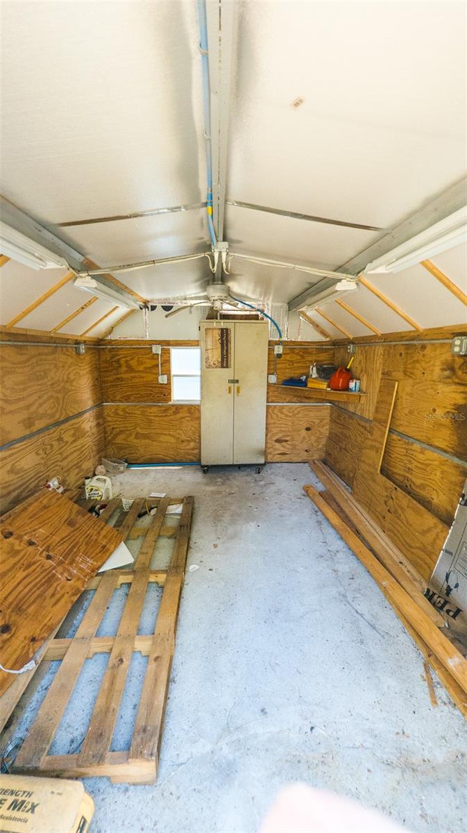 GOLDEN ISLE - Residential