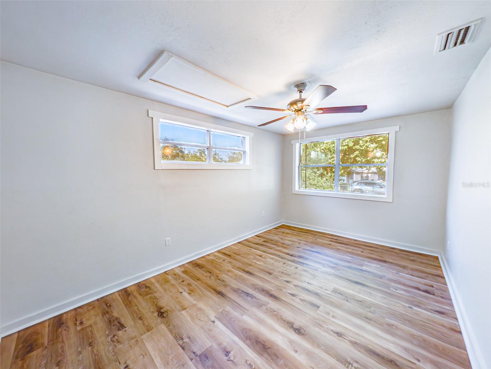 GOLDEN ISLE - Residential