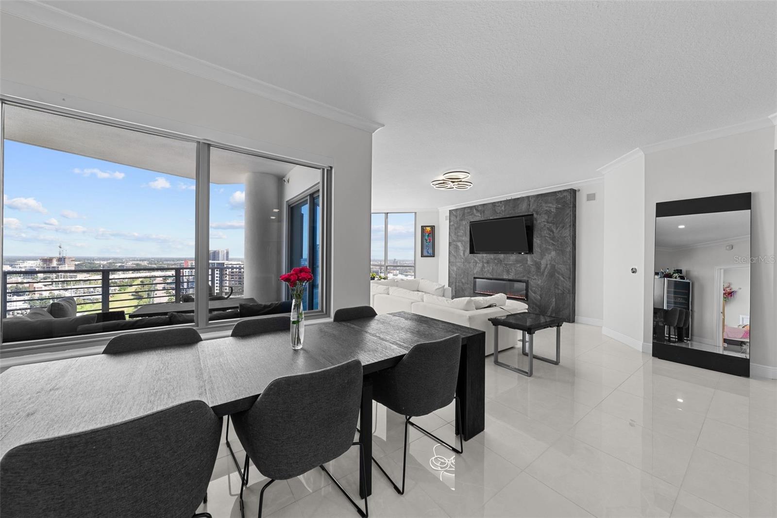 449 S 12TH STREET 2001