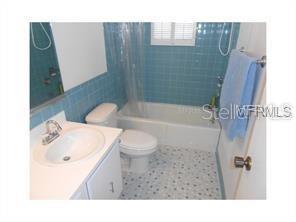 POINTE ON MIDNIGHT PASS - Residential Lease
