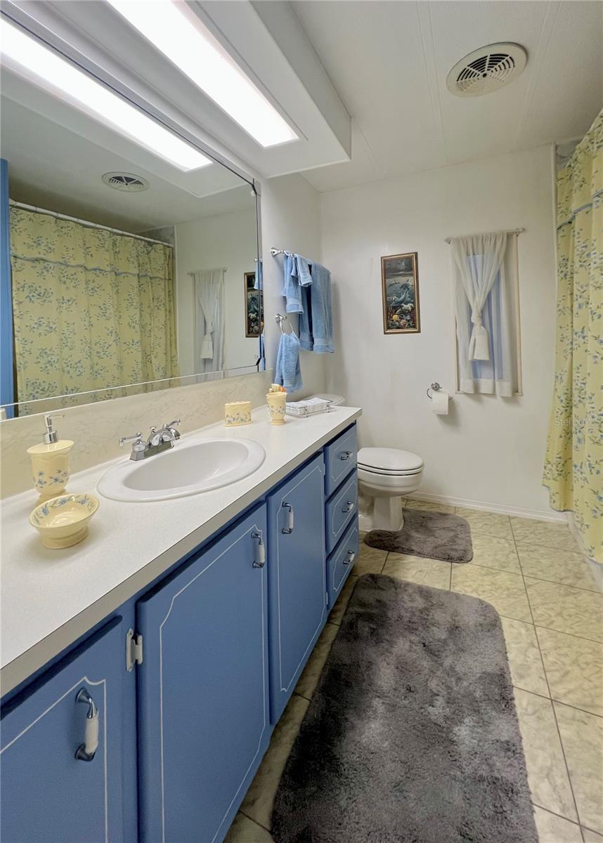 FAIRWAY VILLAGE MOBILE HOME PARK UNREC - Residential
