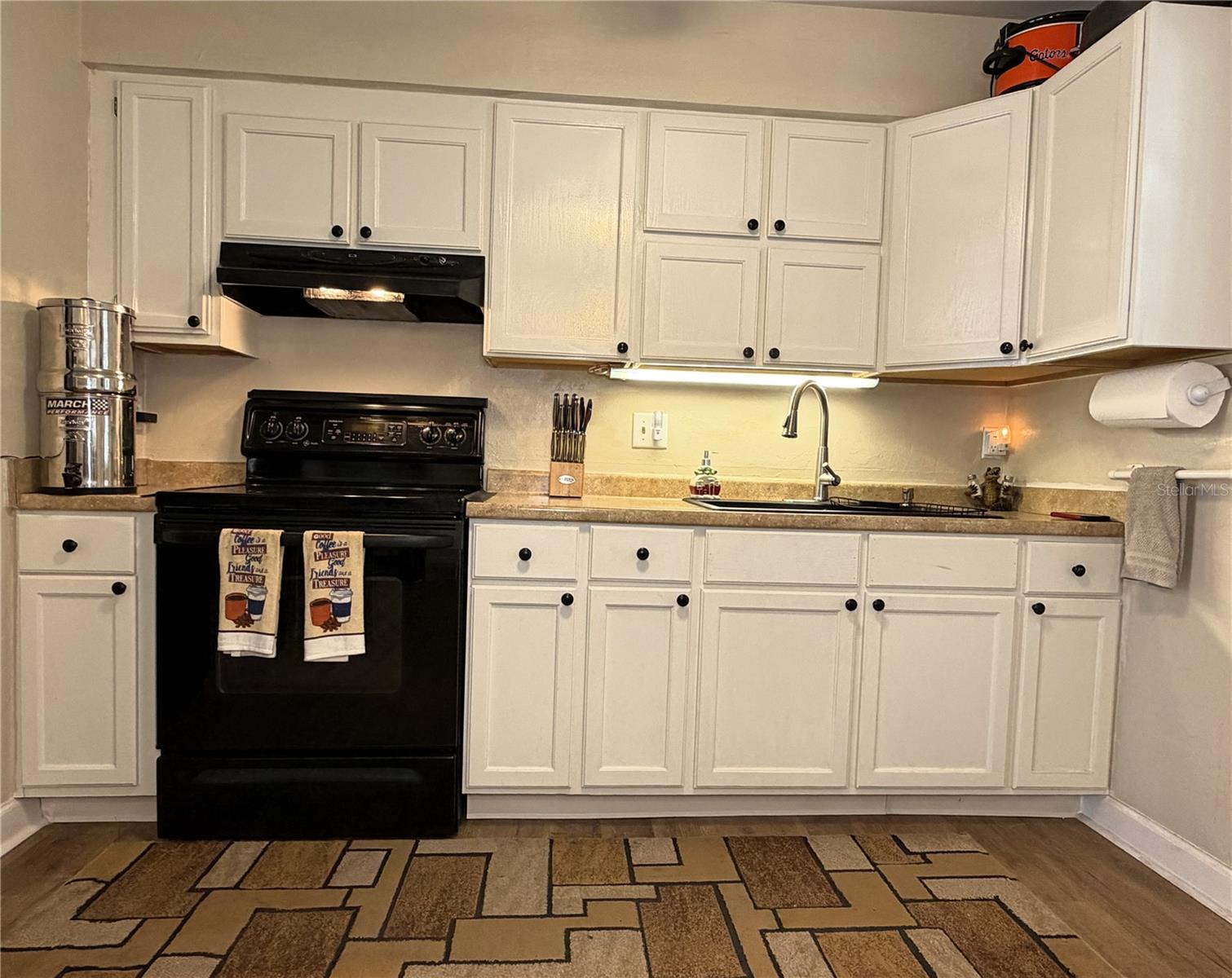 AVONDALE UNIT D - Residential