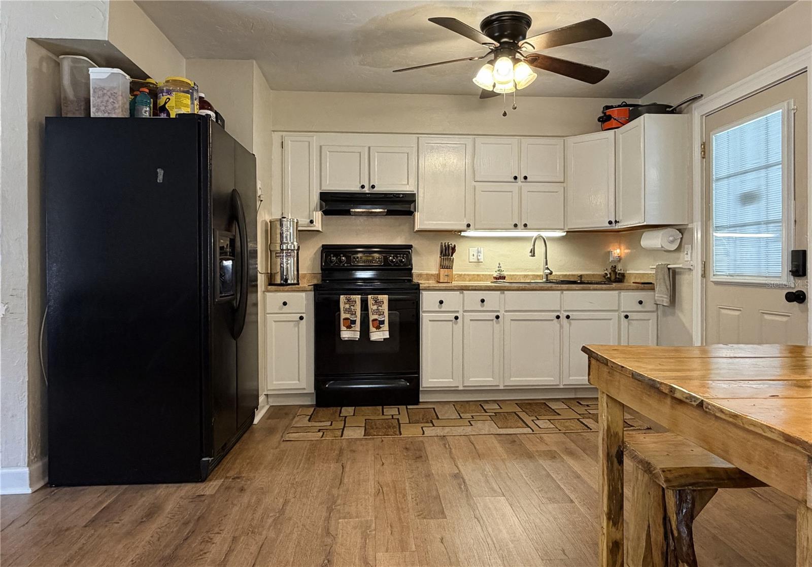 AVONDALE UNIT D - Residential