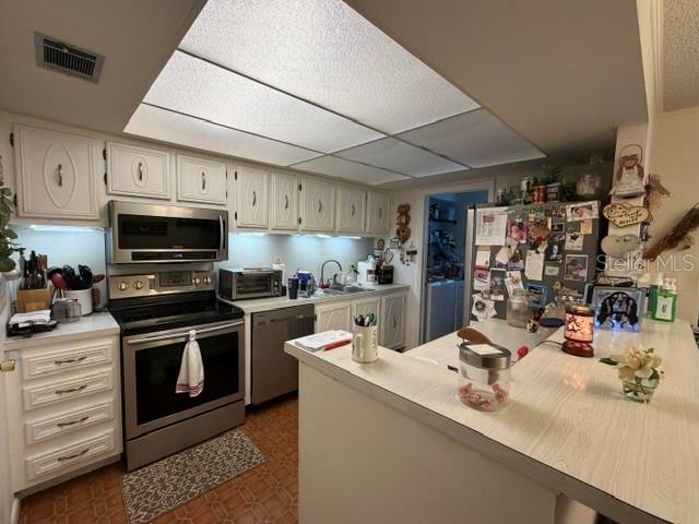 1130 N LAKE PARKER AVENUE A208
