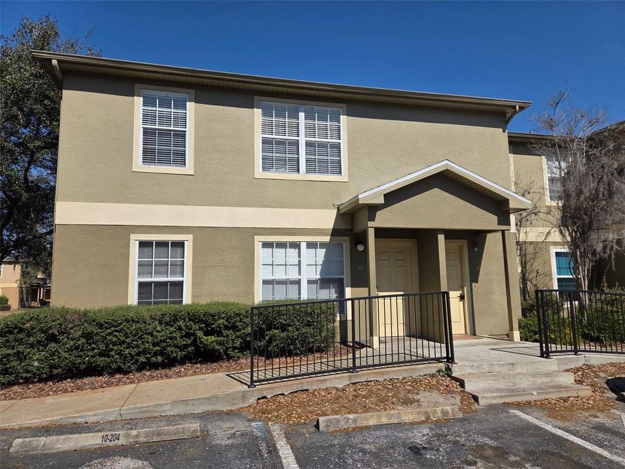 Well established condominium community with pool, clubhouse, basketball court, volleyball court and grilling area. 
The upstairs unit is spacious with a great room layout, split bedroom plan and two full bathrooms. The kitchen large and it has an indoor utility room with washer and dryer.