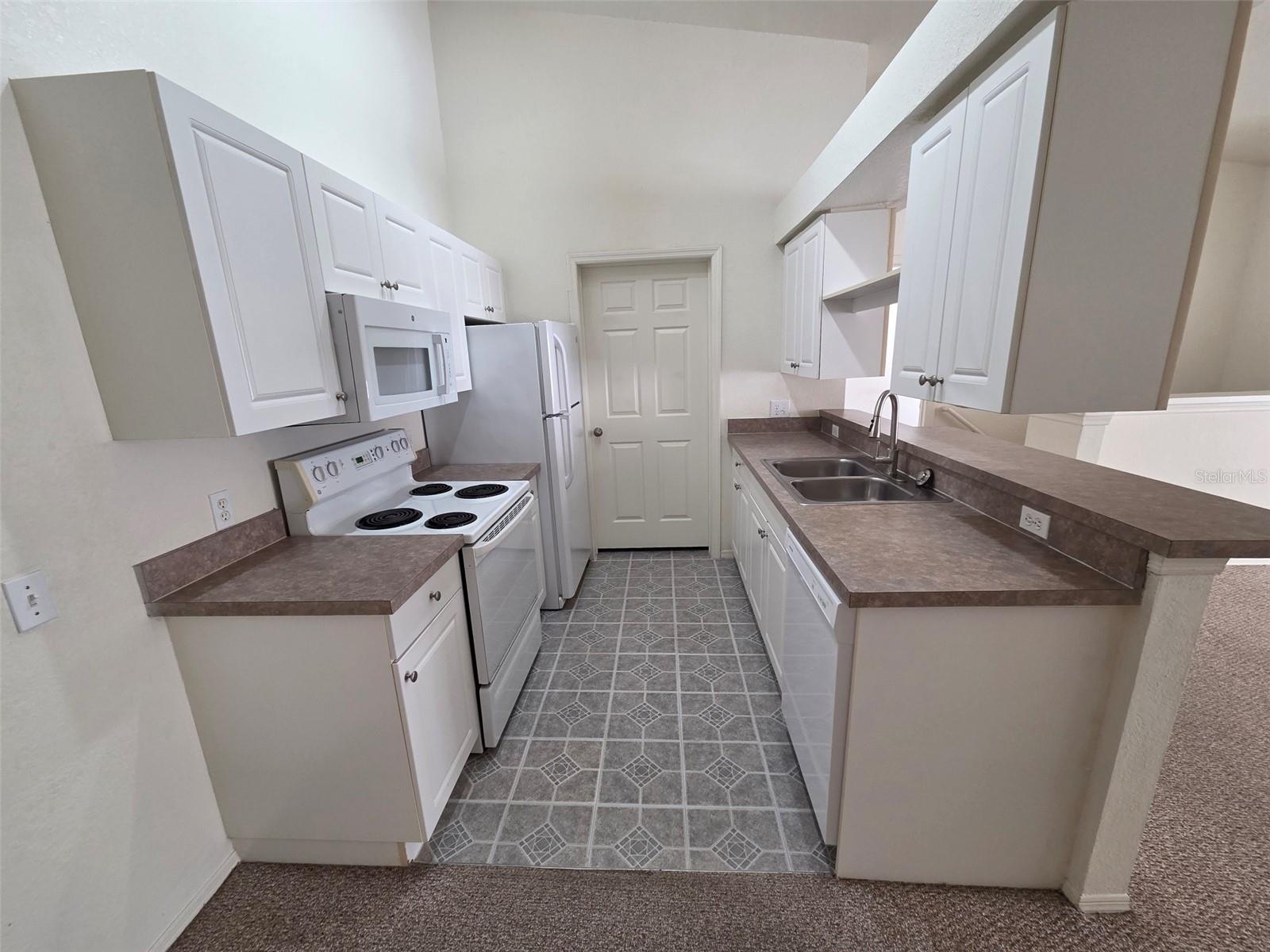 BELMONT/RYALS CHASE - Residential Lease