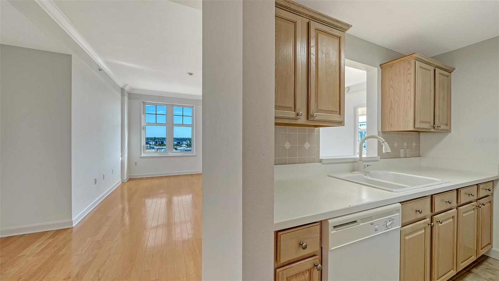 750 N TAMIAMI TRAIL 1018