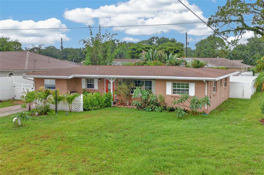 Photo of 4701 Spahn Street, Sarasota, FL 34232 (MLS # C7529017)