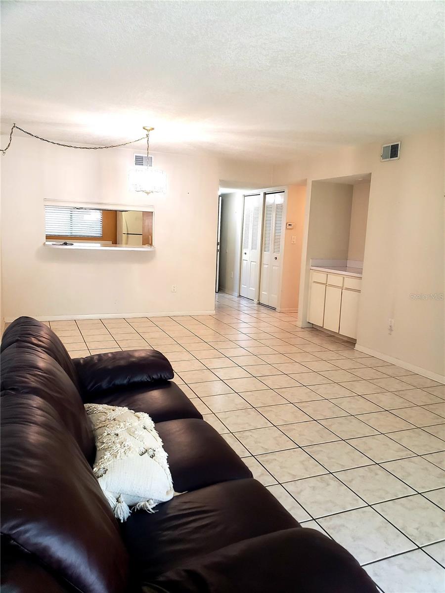 CARROLLWOOD PLACE A CONDOMINIU - Residential