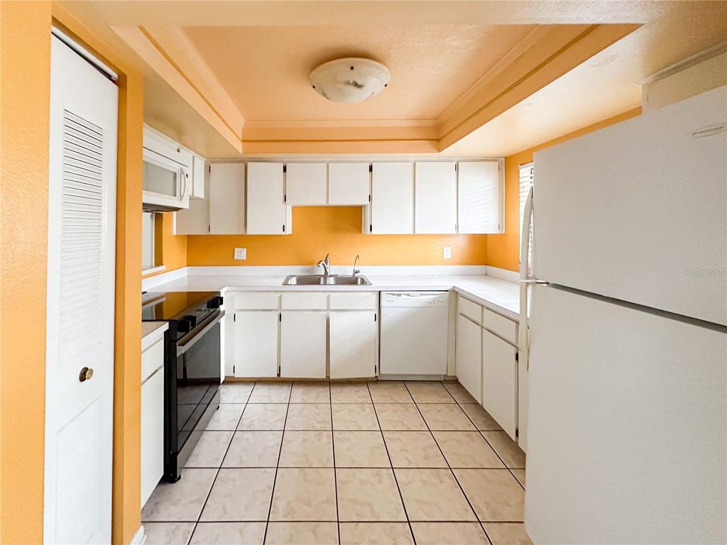 Photo of 3710 Greenery Court #110, Tampa, FL 33618 (MLS # TB8492903)