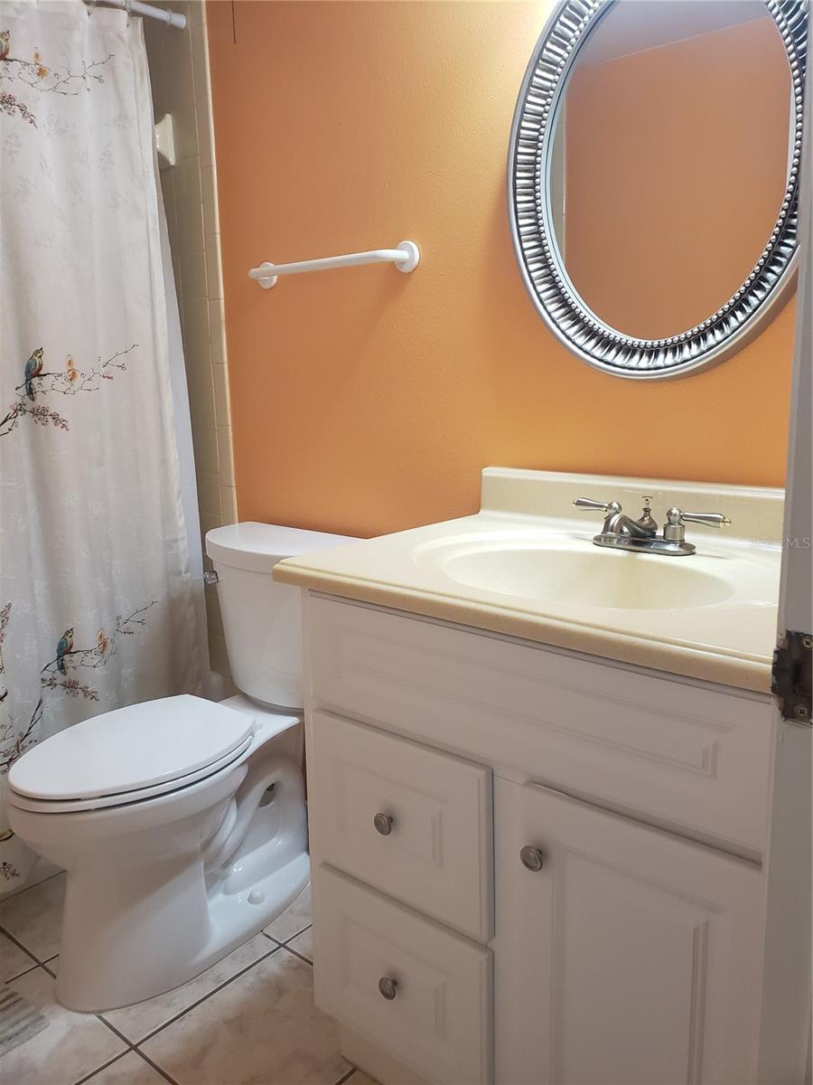 CARROLLWOOD PLACE A CONDOMINIU - Residential